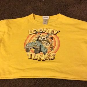 A looney toons vintage long sleeve tee 🙃